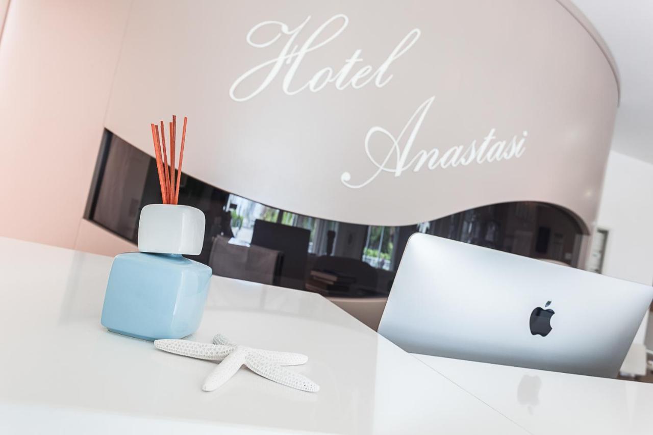 Anastasi Hotel E Residence Cervia Exterior photo